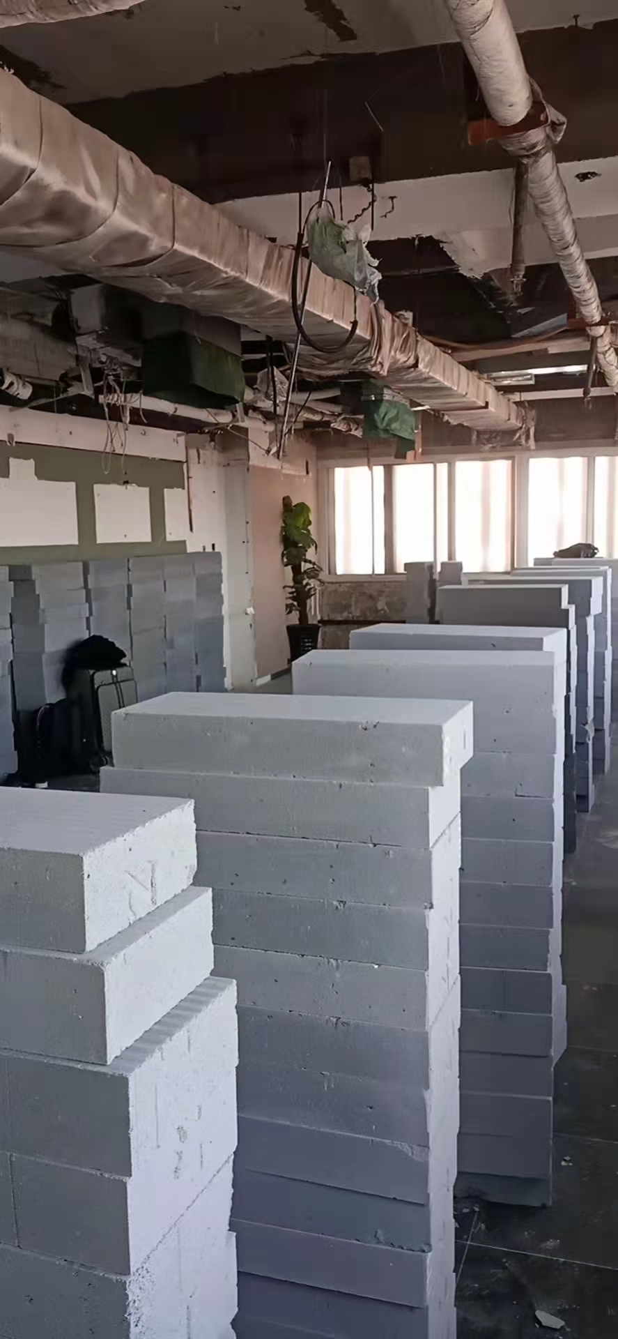 加气块隔墙现场